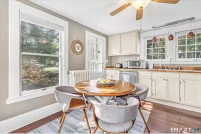 695 Forest Road, West Haven, CT 06516 - Photo 23