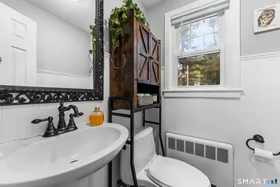 7 Robin Road, Simsbury, CT 06070 - Photo 17