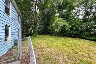 81 Springdale Ave, Meriden, CT 06451 - Photo 17
