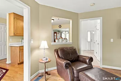 131 Pfister Drive, Newington, CT 06111 - Photo 5