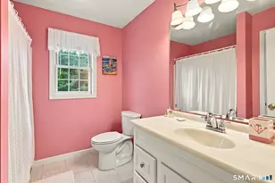 131 Pfister Dr, Newington, CT 06111 - Photo 29
