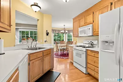 131 Pfister Drive, Newington, CT 06111 - Photo 11