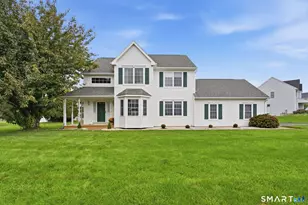 131 Pfister Dr, Newington, CT 06111 - Photo 1