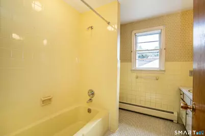 36 Osage Road, West Hartford, CT 06117 - Photo 25