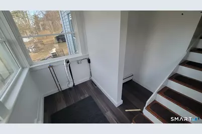 32 Milwaukee Avenue, Bethel, CT 06801 - Photo 3