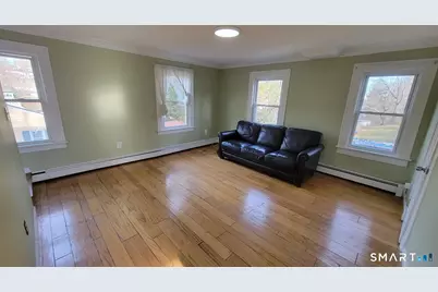 32 Milwaukee Avenue, Bethel, CT 06801 - Photo 7