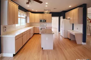 57 Willoughby Rd, Shelton, CT 06484 - Photo 9