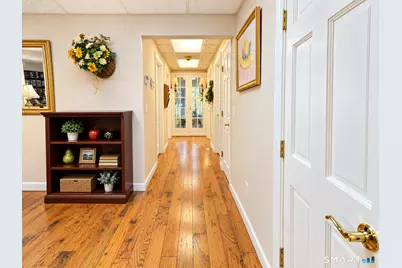 10 Dale Street #2nd Level, West Hartford, CT 06107 - Photo 3