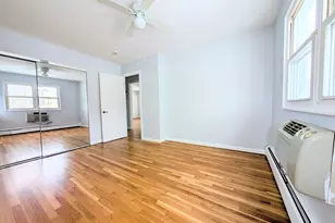 15 Cherry Hill Dr, Bridgeport, CT 06606 - Photo 25
