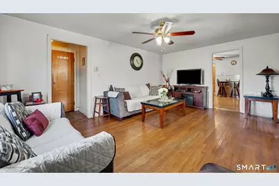 55 Harborview Avenue, Bridgeport, CT 06605 - Photo 5