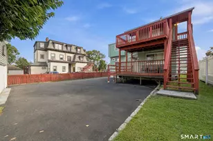 29 Madison Pl, Stamford, CT 06902 - Photo 29