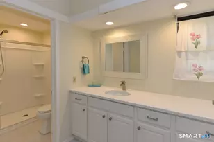 26 Heritage Vlg, Southbury, CT 06488 - Photo 11