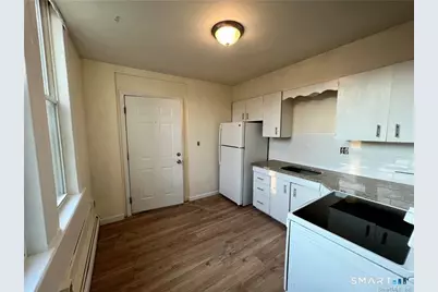570 Main Street #6, New Hartford, CT 06057 - Photo 3