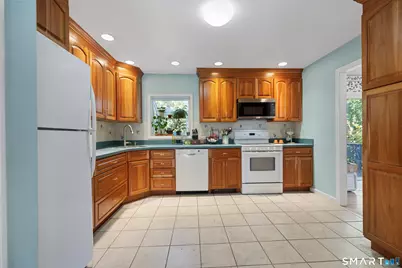 68 Pleasant Drive, Cheshire, CT 06410 - Photo 7