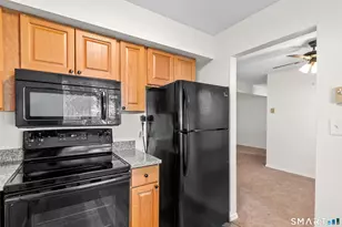 173 Candlewood Dr, South Windsor, CT 06074 - Photo 11