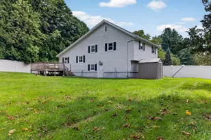25 Lyman Hill Rd, Norwich, CT 06360 - Photo 11