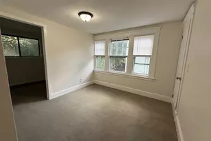 370 Waterville St, Waterbury, CT 06710 - Photo 13