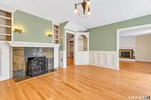 211 Phipps Dr, West Haven, CT 06516 - Photo 3
