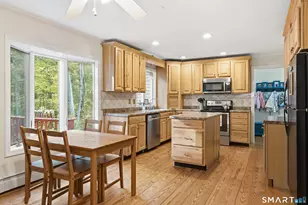252 N Bridebrook Rd, East Lyme, CT 06333 - Photo 15
