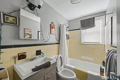 39-45 Circular Avenue, Bridgeport, CT 06605 - Photo 21