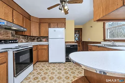 40 Nightingale Drive, Stratford, CT 06614 - Photo 11