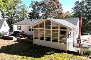 726 William St Ext, Portland, CT 06480 - Photo 7