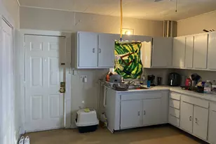 172 Bond St, Hartford, CT 06114 - Photo 7