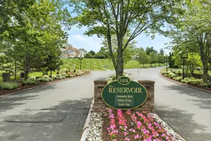 60 Cassandra Blvd, West Hartford, CT 06107 - Photo 1