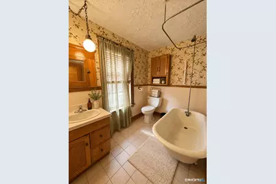 558 Savin Avenue, West Haven, CT 06516 - Photo 15