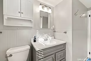 132 Cheney Ln, Newington, CT 06111 - Photo 21