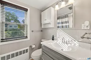 132 Cheney Ln, Newington, CT 06111 - Photo 19