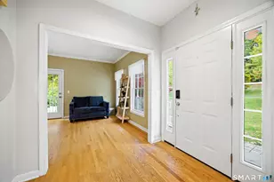 18 Tree Top Ln, East Windsor, CT 06016 - Photo 13