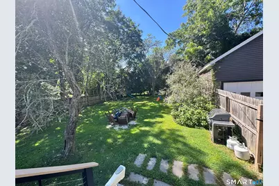 25 Pequot Avenue, Groton, CT 06355 - Photo 19