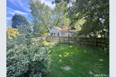 25 Pequot Avenue, Groton, CT 06355 - Photo 21