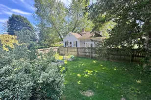25 Pequot Ave, Groton, CT 06355 - Photo 21