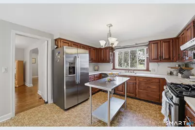 65 Bellmere Avenue, Stamford, CT 06906 - Photo 9