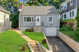 20 Lincoln Ave, Norwalk, CT 06854 - Photo 1