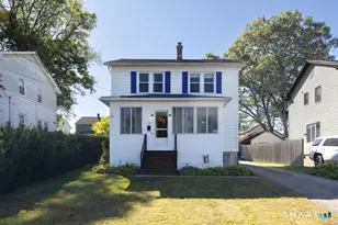 152 Woodbine St, Waterbury, CT 06705 - Photo 1