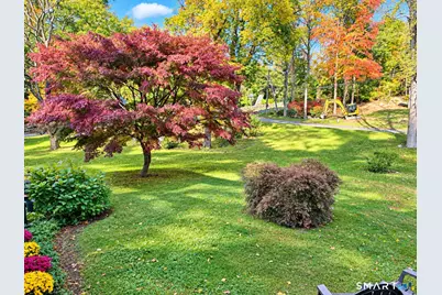 11 Joan Road, Stamford, CT 06905 - Photo 9
