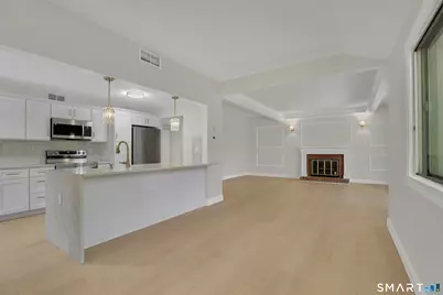 847 Heritage Village #B, Southbury, CT 06488 - Photo 5