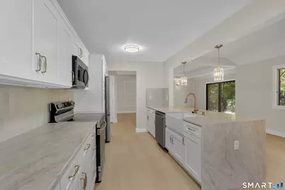 847 Heritage Village #B, Southbury, CT 06488 - Photo 3