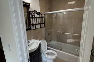 64 Mulberry St, Stamford, CT 06907 - Photo 7