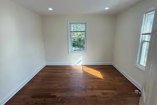 64 Mulberry St, Stamford, CT 06907 - Photo 9