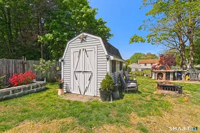 10 Glenmoor Drive, East Haven, CT 06512 - Photo 35