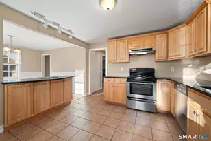 28 Lawndale Ave, Bristol, CT 06010 - Photo 5