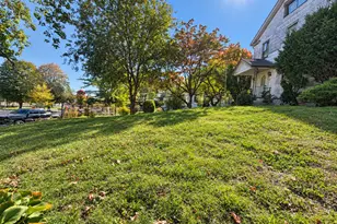 17 Hill St, Milford, CT 06460 - Photo 3