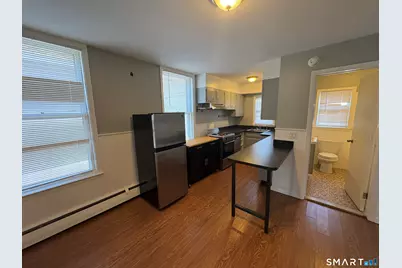 879 Whalley Avenue #2nd floor, New Haven, CT 06515 - Photo 3