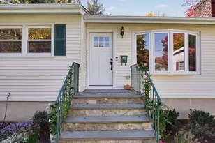 100 Fawn Dr, Stamford, CT 06905 - Photo 5