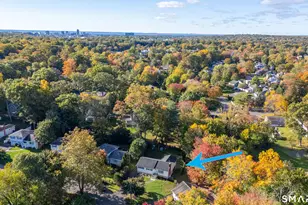 100 Fawn Dr, Stamford, CT 06905 - Photo 3
