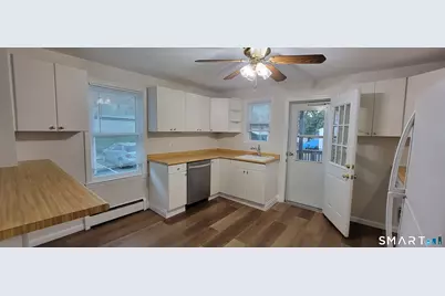 31 Mulberry Street, Stamford, CT 06907 - Photo 7